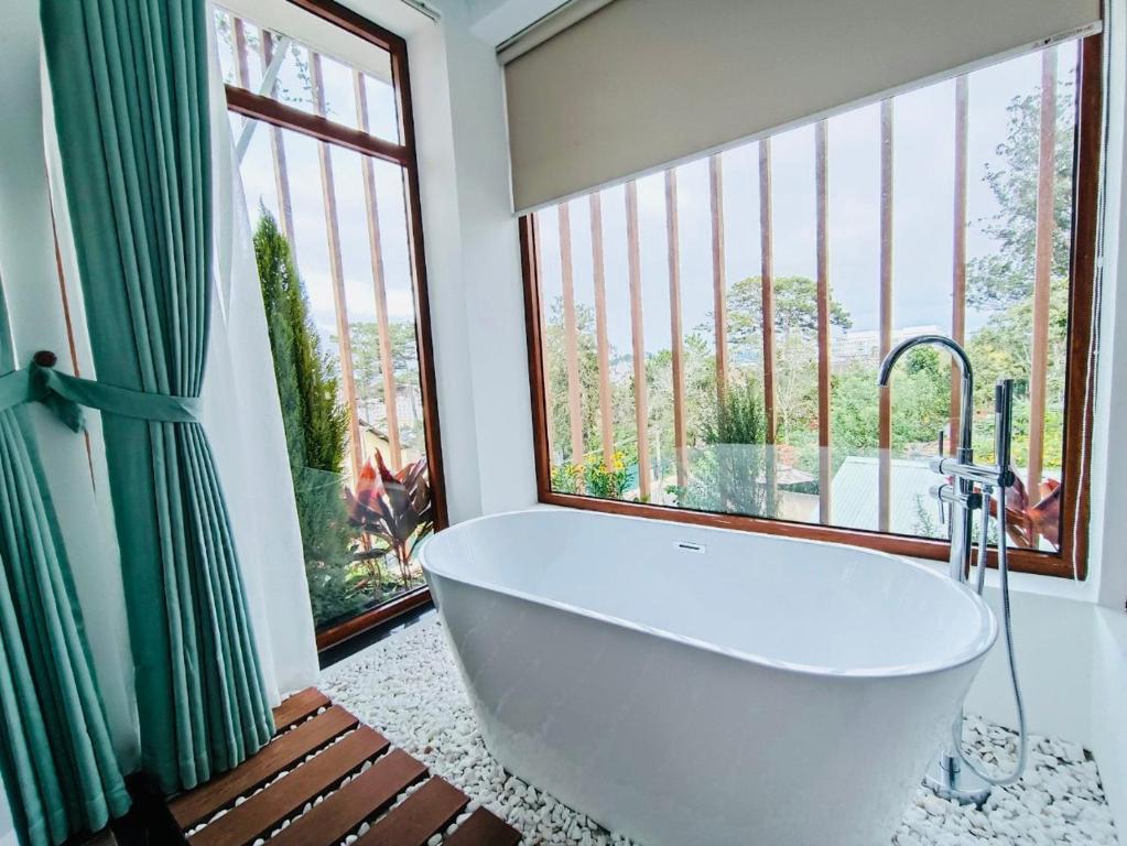 KHÁCH  SẠN LASOL BOUTIQUE ĐÀ LẠT