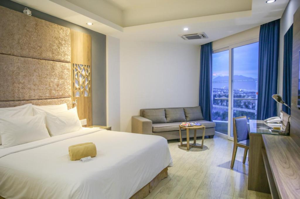 SWANDOR CAM RANH HOTELS & RESORT